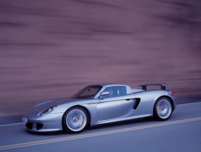 保时捷Carrera GT，速度与艺术的完美融合  保时捷carreragt